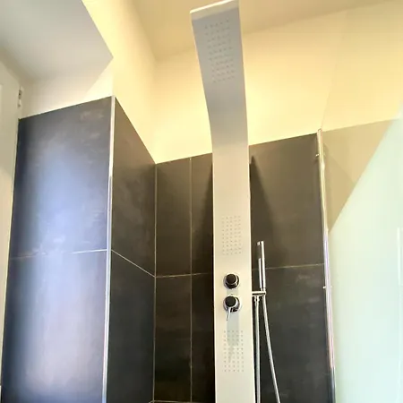 Apartment Blucavana, In Centro A Trieste