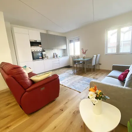 Blucavana, In Centro A Trieszt